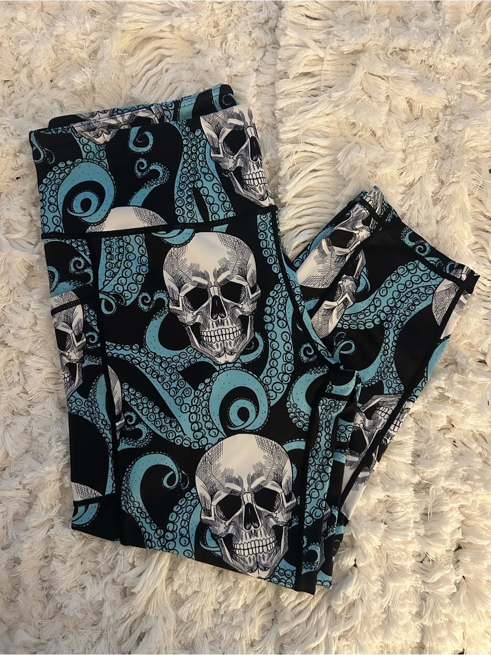 CVG Skull & Octopus Print Capris - Black & Teal